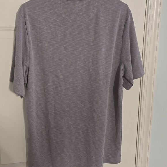 Mens very soft size medium Saks fifth ave tshirt - Picture 4 of 4